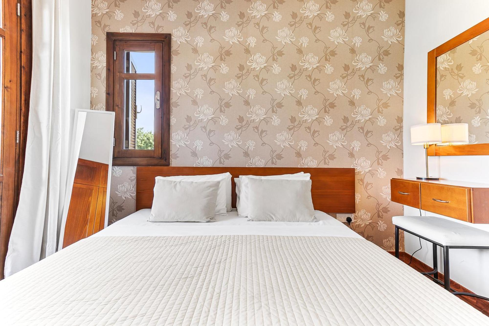 2 Bedroom Apartment Assia With Communal Pool, Aphrodite Hills Resort Kouklia Exterior photo